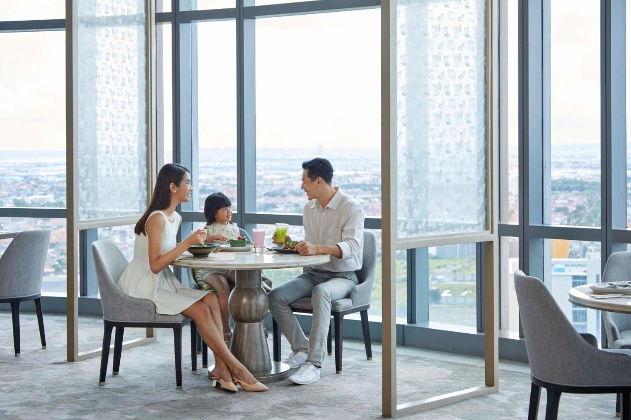 The Westin Surabaya Hotell Exteriör bild
