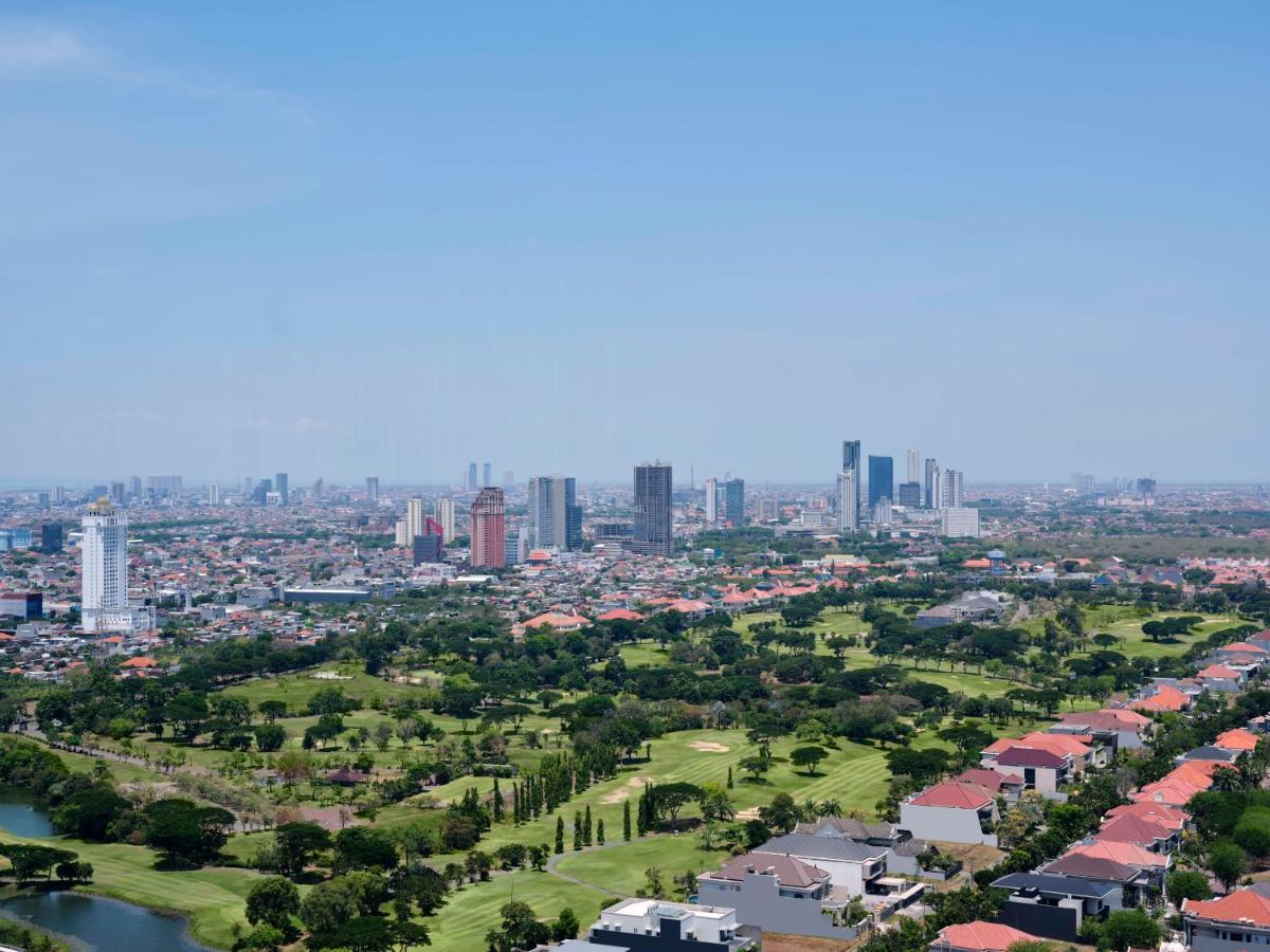 The Westin Surabaya Hotell Exteriör bild