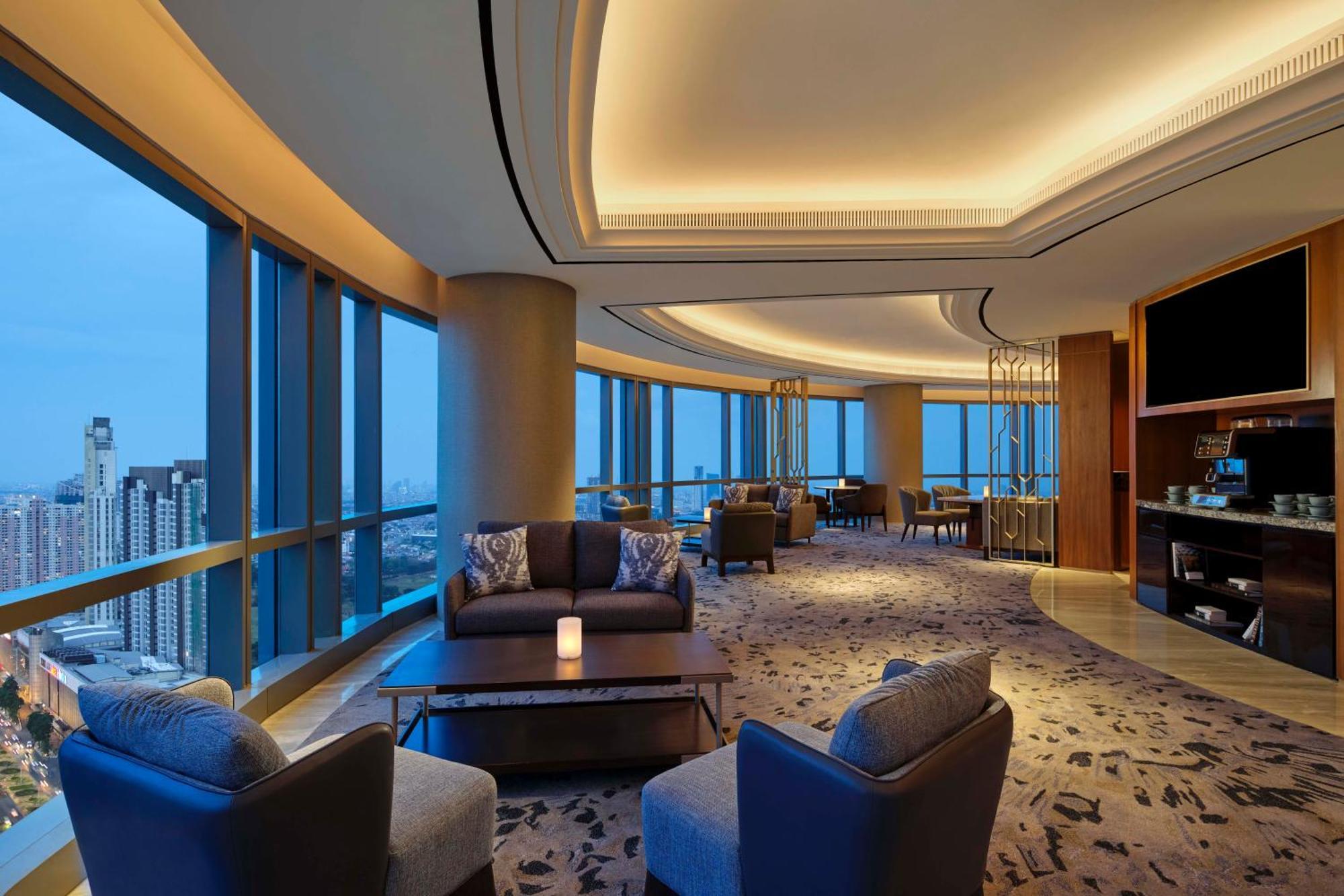 The Westin Surabaya Hotell Exteriör bild
